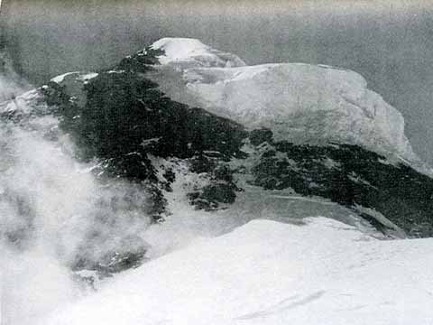 
Charles Houston and Paul Petzoldt climbed to the base of the final K2 Summit cone on July 21, 1938 - Five Miles High book
